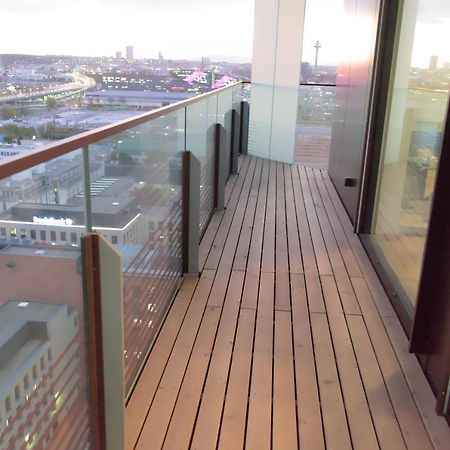 Triiiple Suites Level 21 Mit Balkon Und Tiefgarage Viena Exterior foto