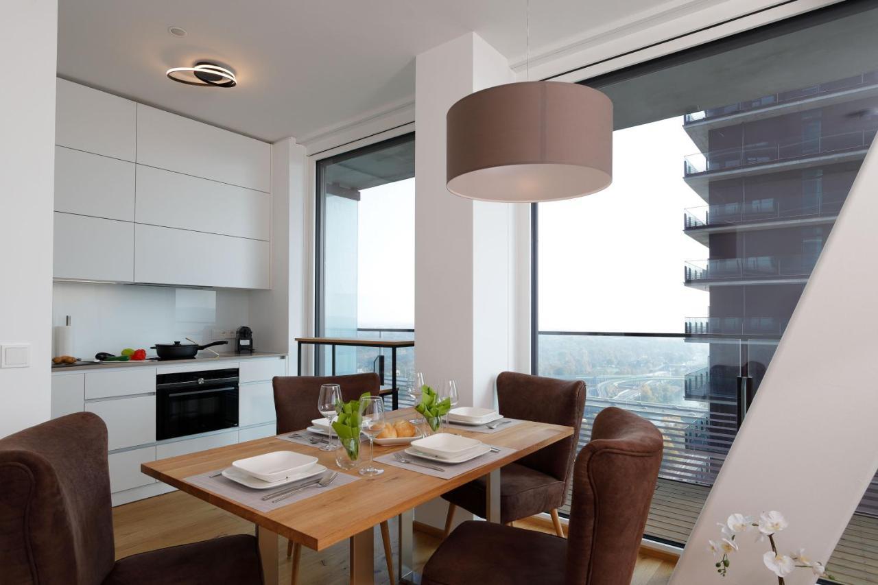 Triiiple Suites Level 21 Mit Balkon Und Tiefgarage Viena Exterior foto